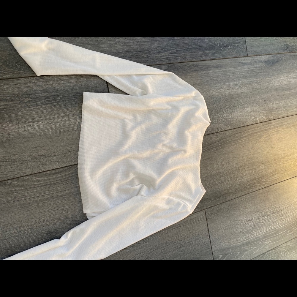 White Longsleeve Crop